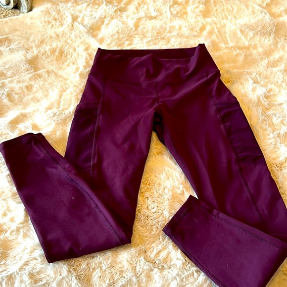 Fabletics PowerHold Leggings - Picture 1 of 8